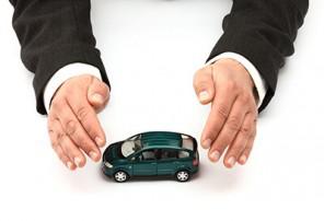 Save on car insurance for people with poor credit in Toledo